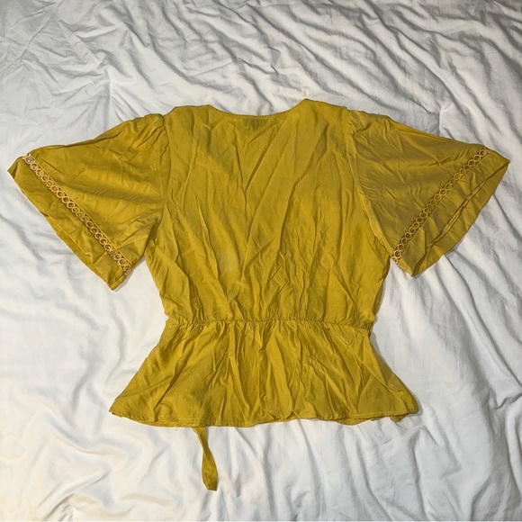 Milk & Honey | Faux Wrap V Neck Peplum Tie Waist Short Ruffle Sleeve Blouse - Picture 5 of 13